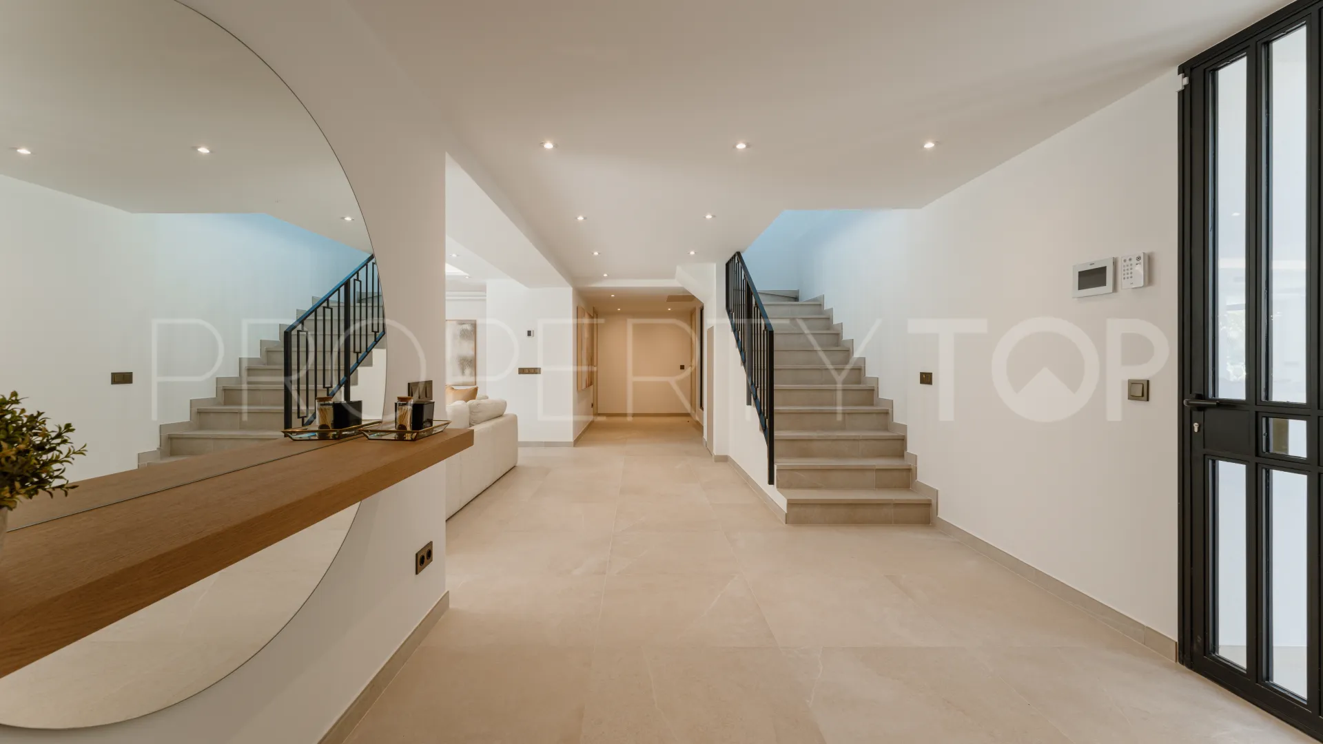 Marbella Golden Mile villa for sale
