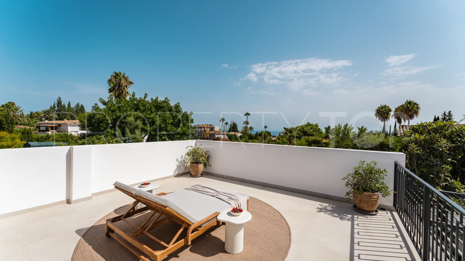Marbella Golden Mile villa for sale