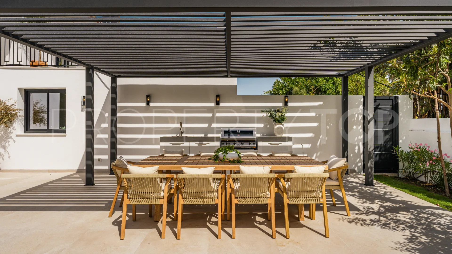Marbella Golden Mile villa for sale