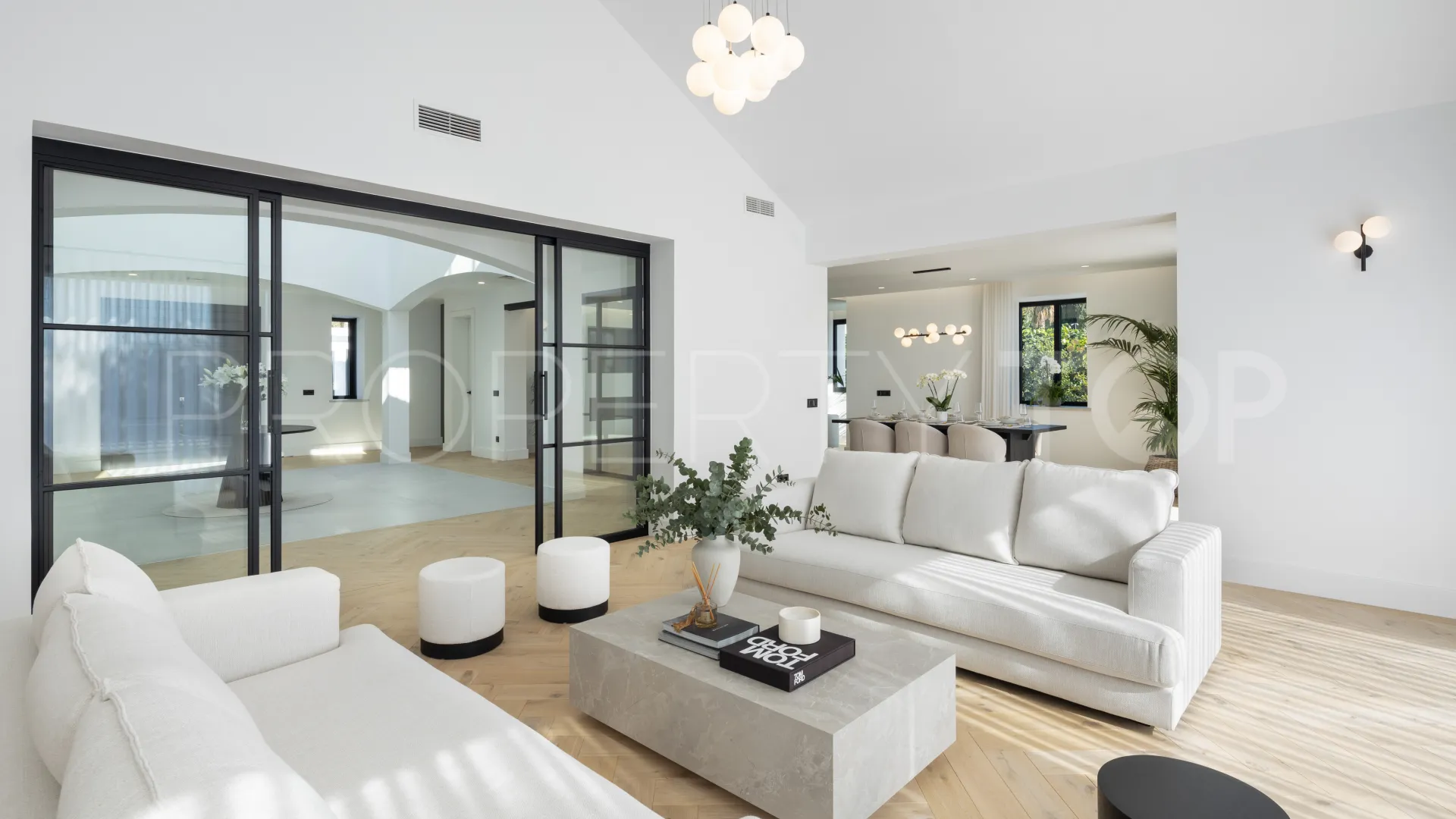 Monte Halcones, villa en venta
