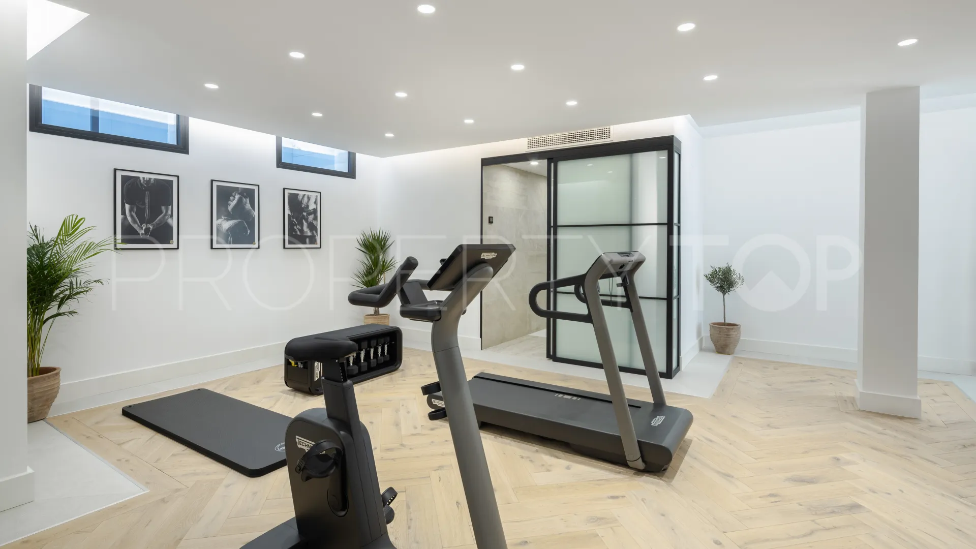 Monte Halcones, villa en venta