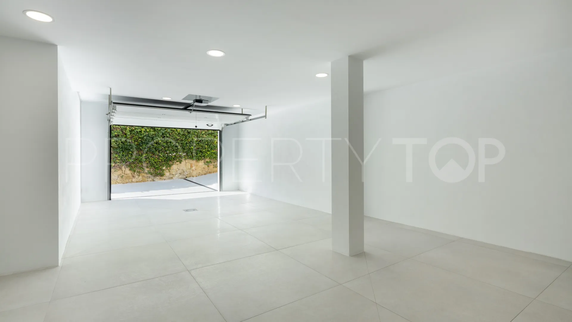 Monte Halcones, villa en venta