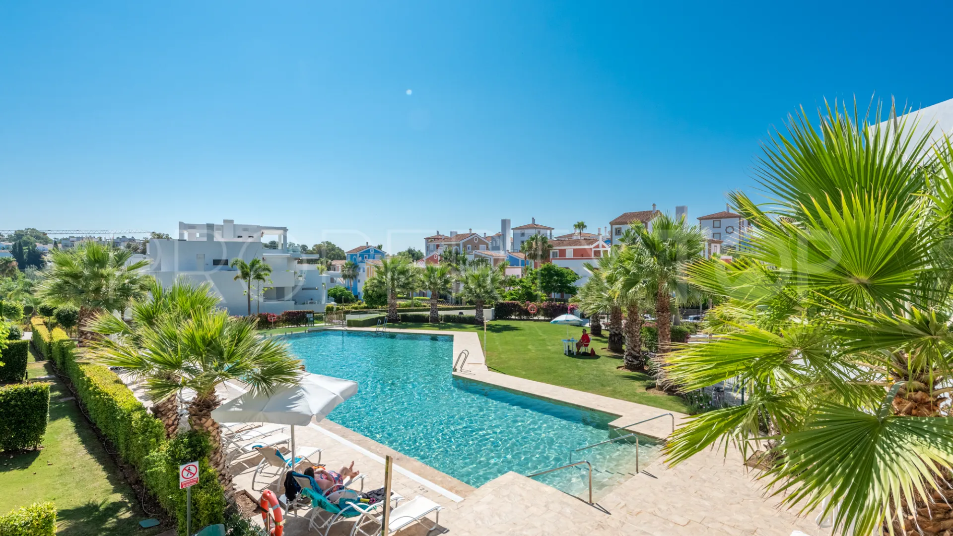 Se vende apartamento en Cortijo del Golf