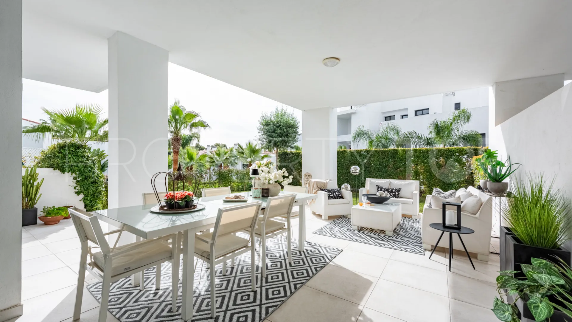 Se vende apartamento en Cortijo del Golf