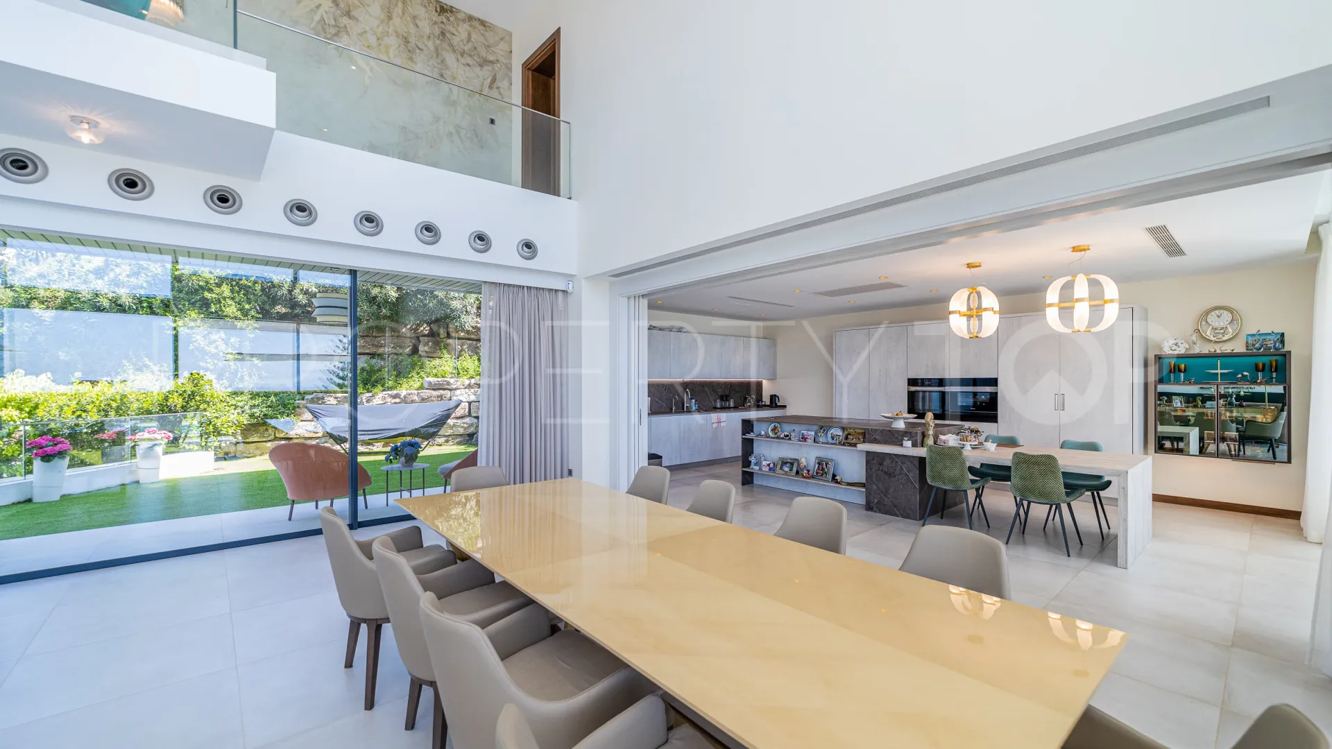 Villa en venta de 6 dormitorios en Los Arqueros