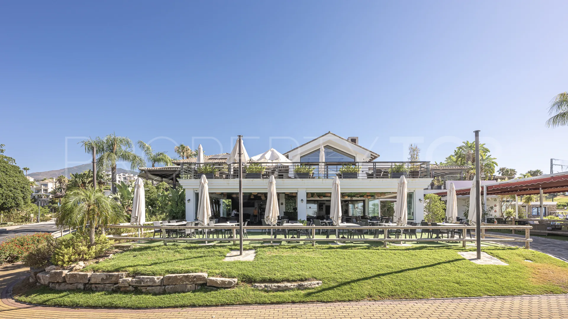 Villa en venta de 6 dormitorios en Los Arqueros