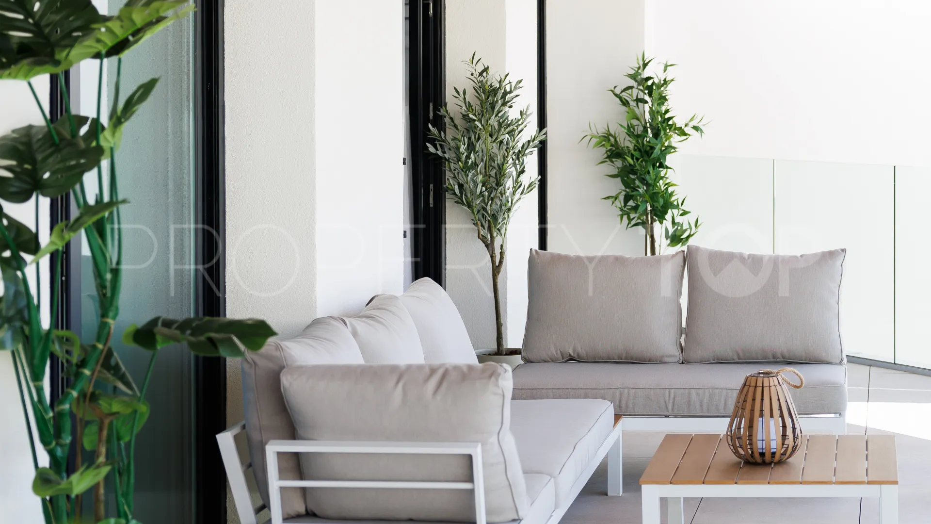Apartment for sale in Fuengirola Centro with 3 bedrooms