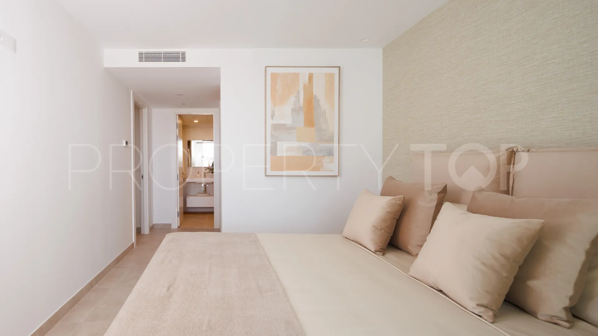 Apartment for sale in Fuengirola Centro with 3 bedrooms
