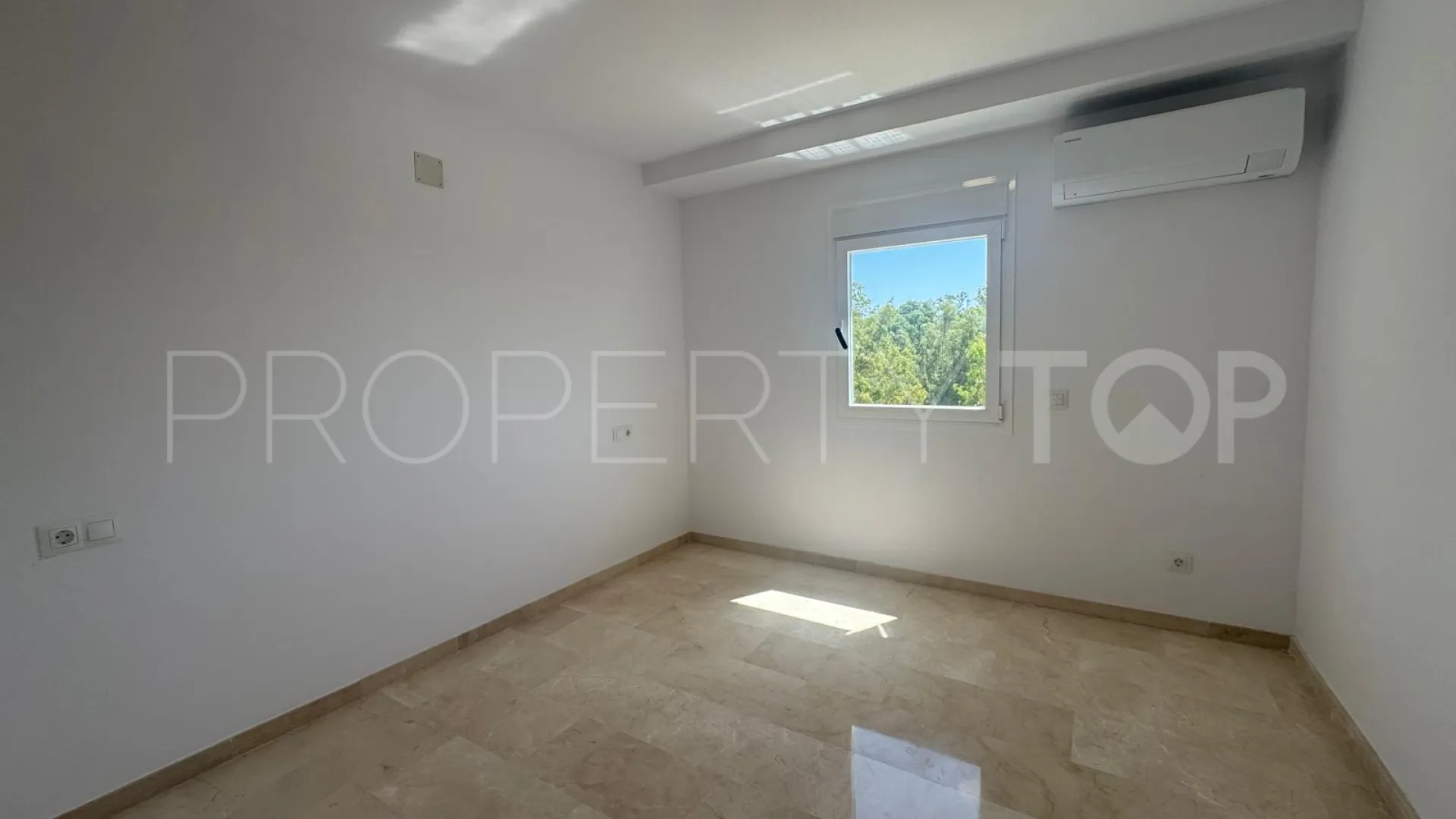 Atalaya apartment for sale