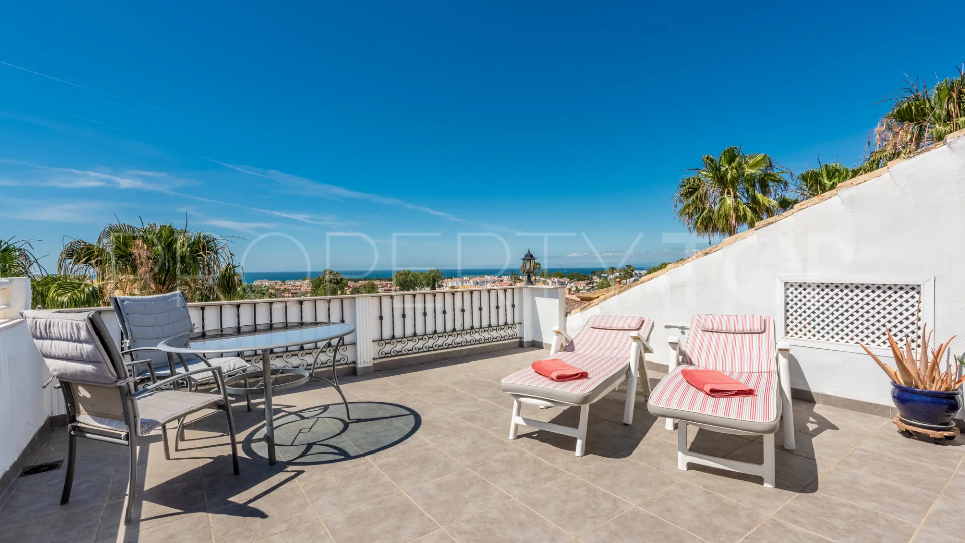 Atalaya apartment for sale