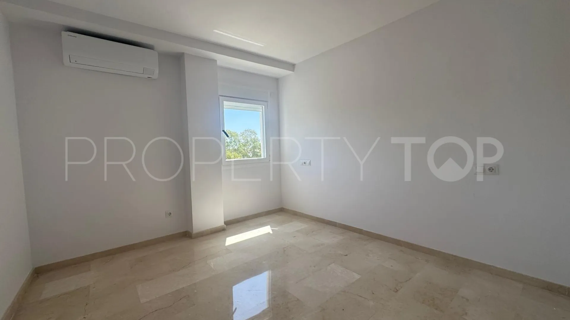Atalaya apartment for sale