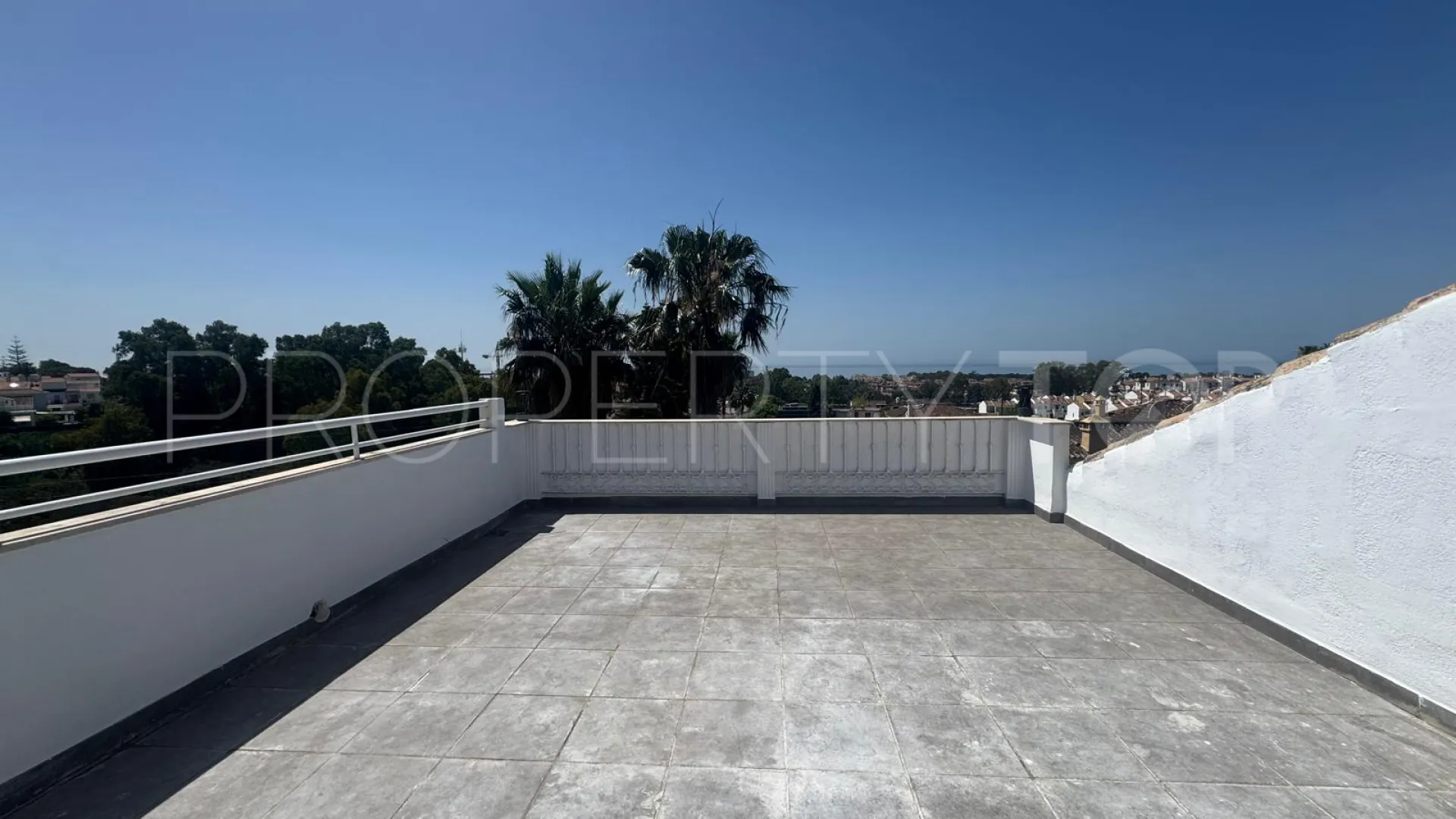 Atalaya apartment for sale