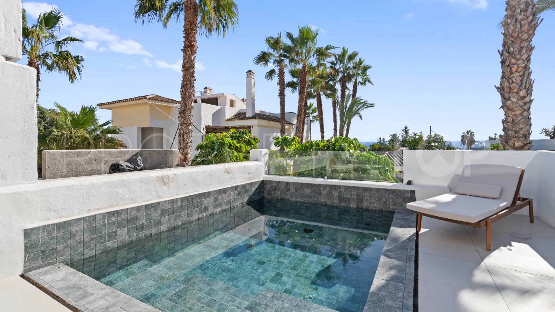 For sale El Paraiso ground floor duplex