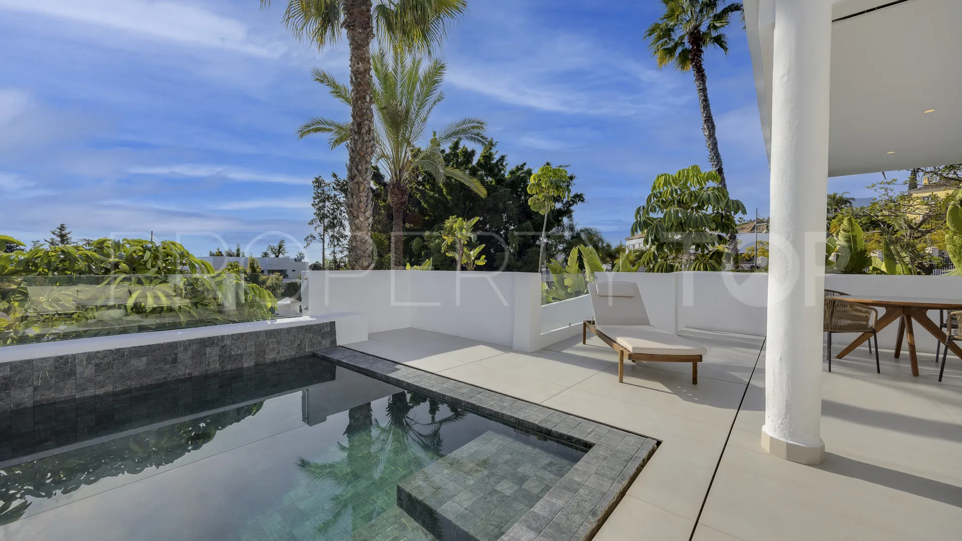 For sale El Paraiso ground floor duplex