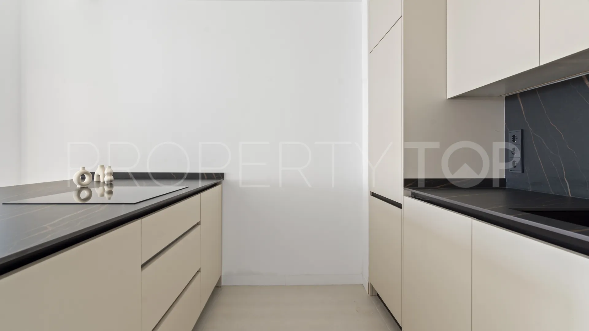 For sale El Paraiso ground floor duplex