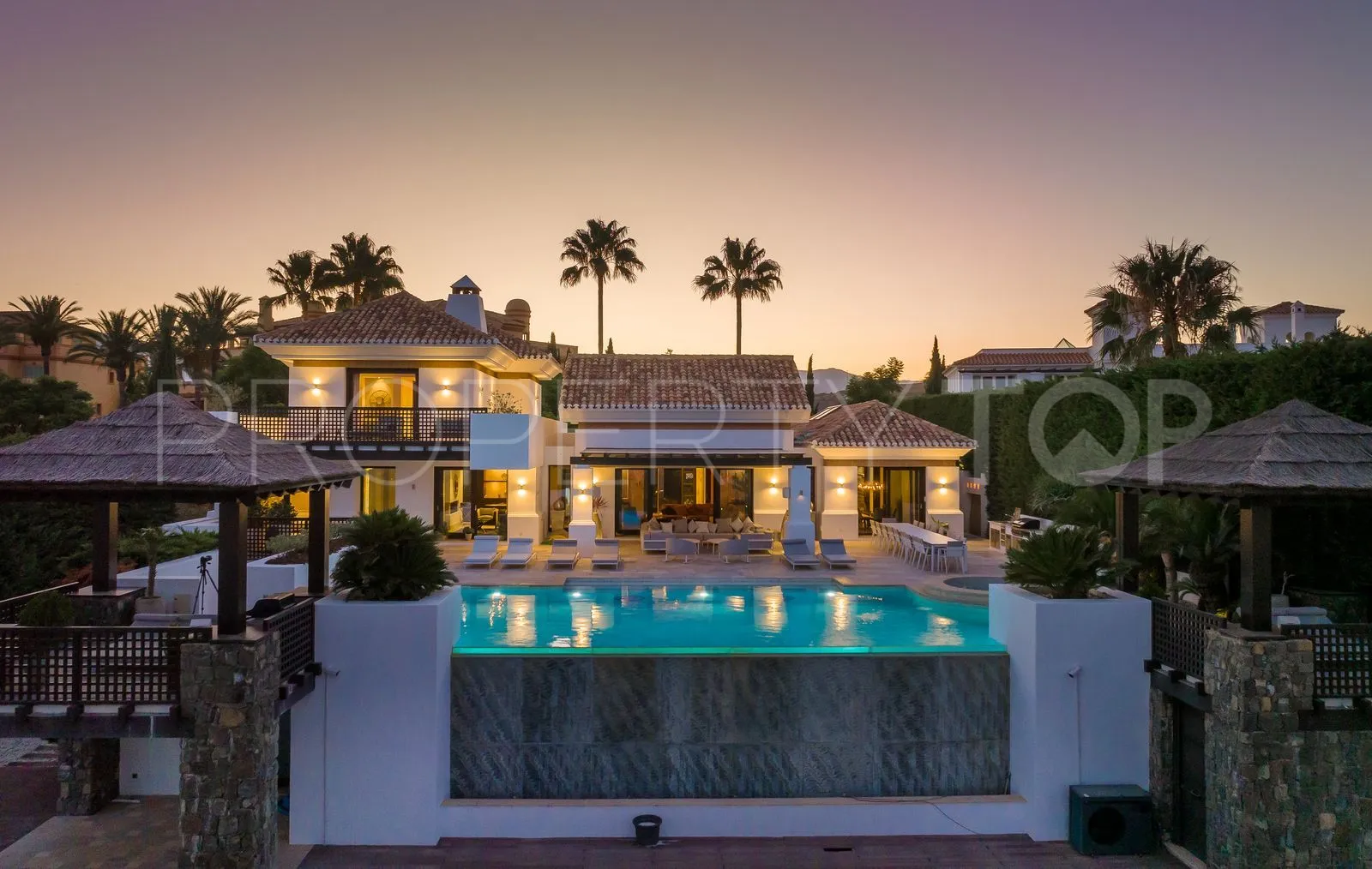 Villa for sale in Los Flamingos