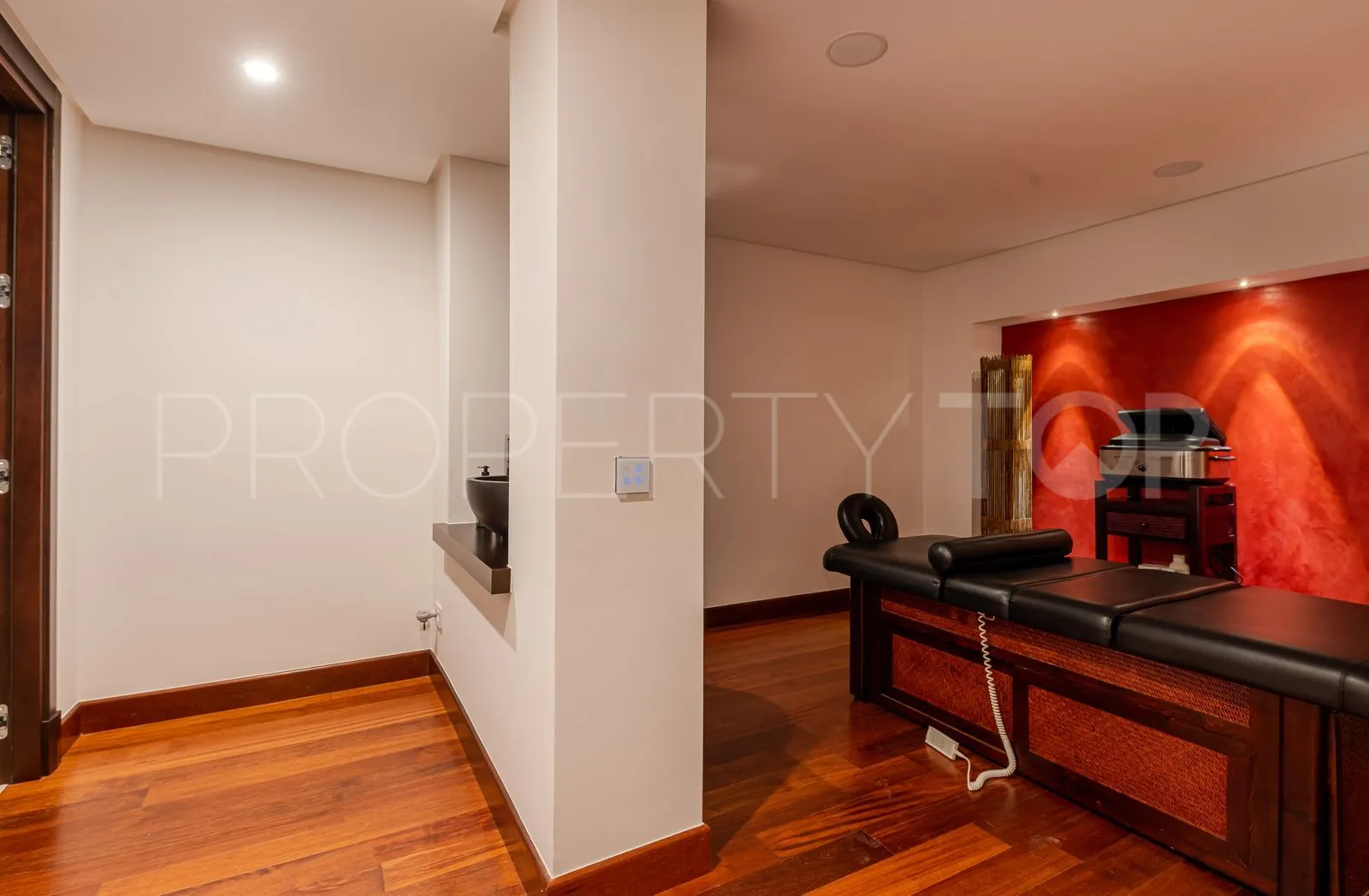 Villa for sale in Los Flamingos