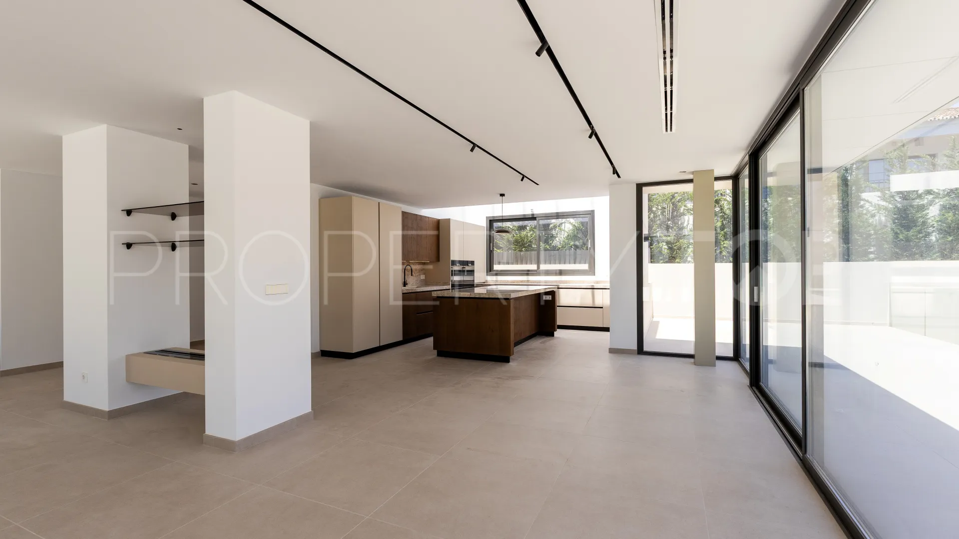 Cortijo Blanco, villa con 8 dormitorios a la venta