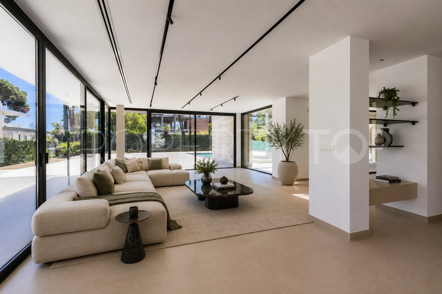 Cortijo Blanco, villa con 8 dormitorios a la venta