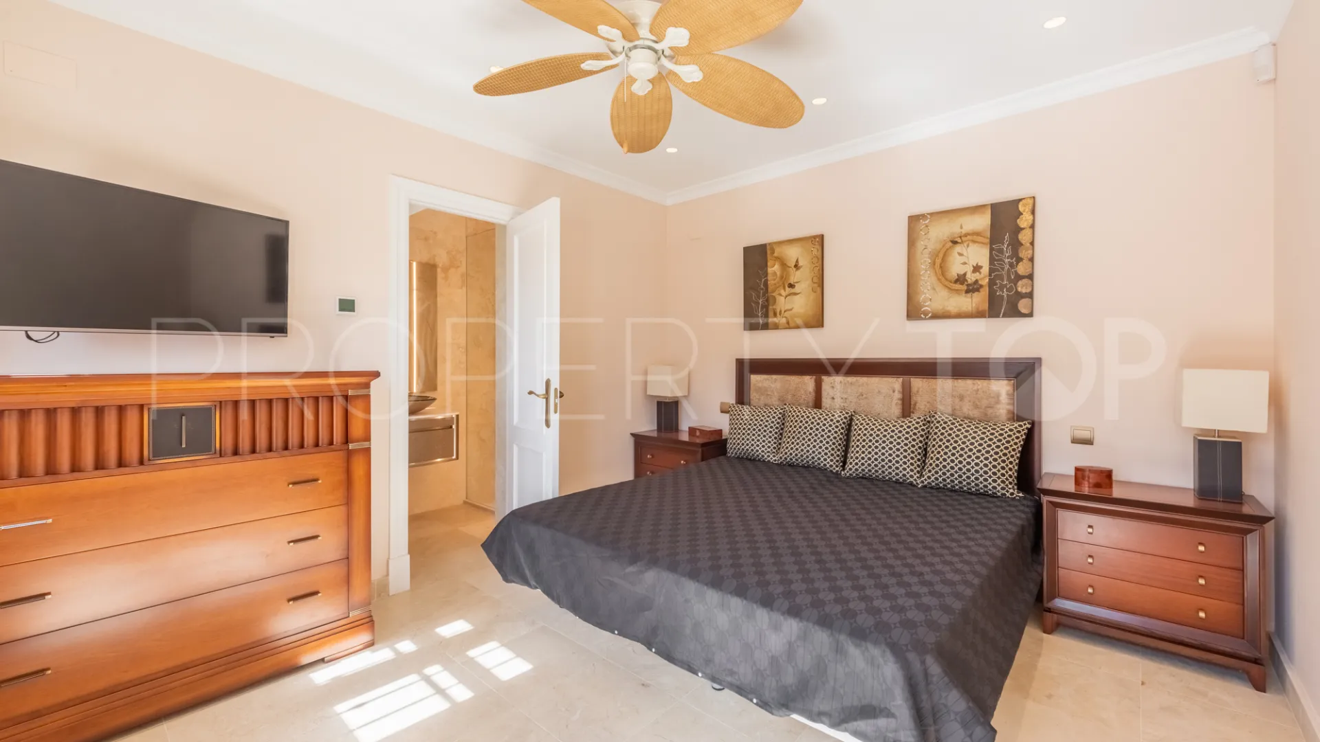 New Golden Mile, villa en venta de 6 dormitorios
