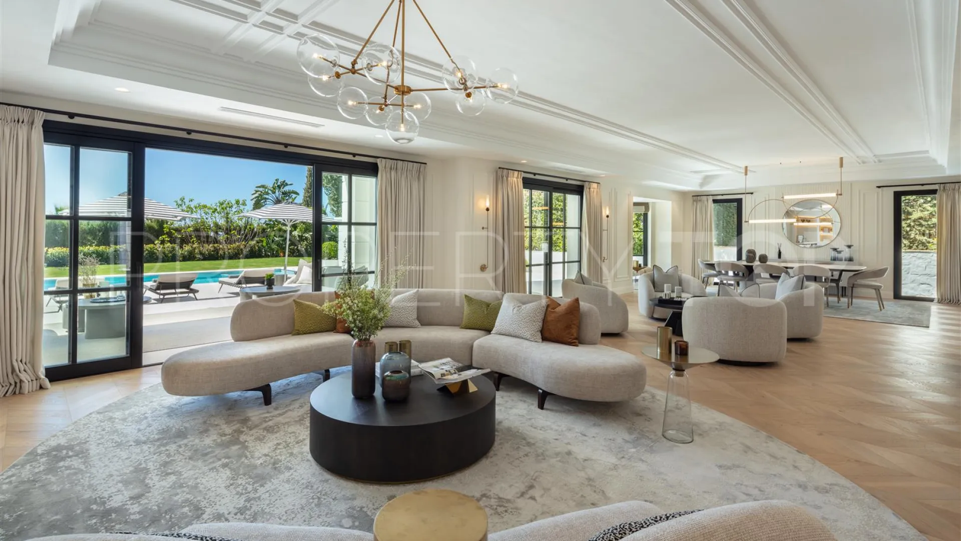 For sale Sierra Blanca villa with 6 bedrooms