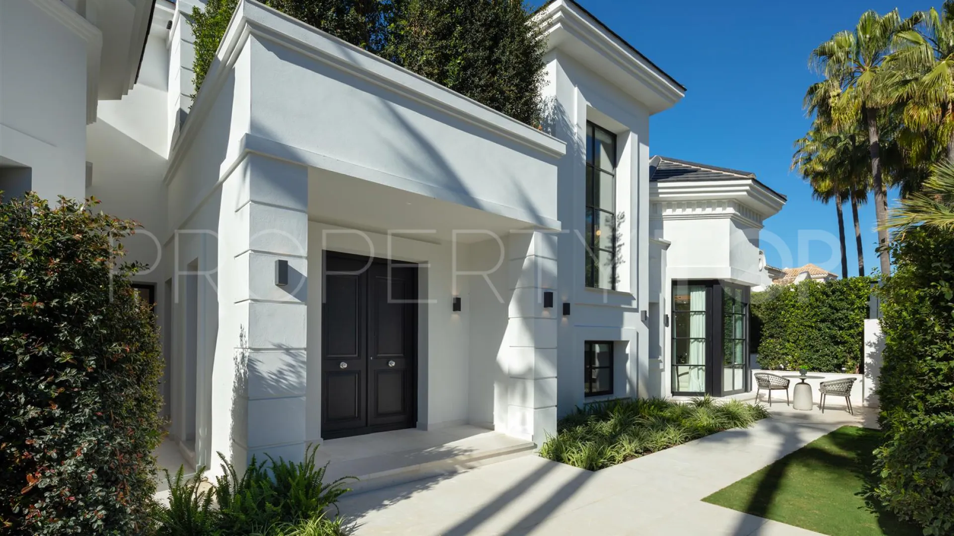 For sale Sierra Blanca villa with 6 bedrooms