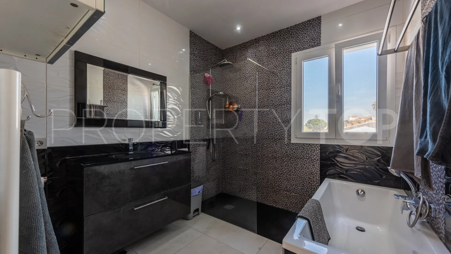 Villa for sale in El Saladillo