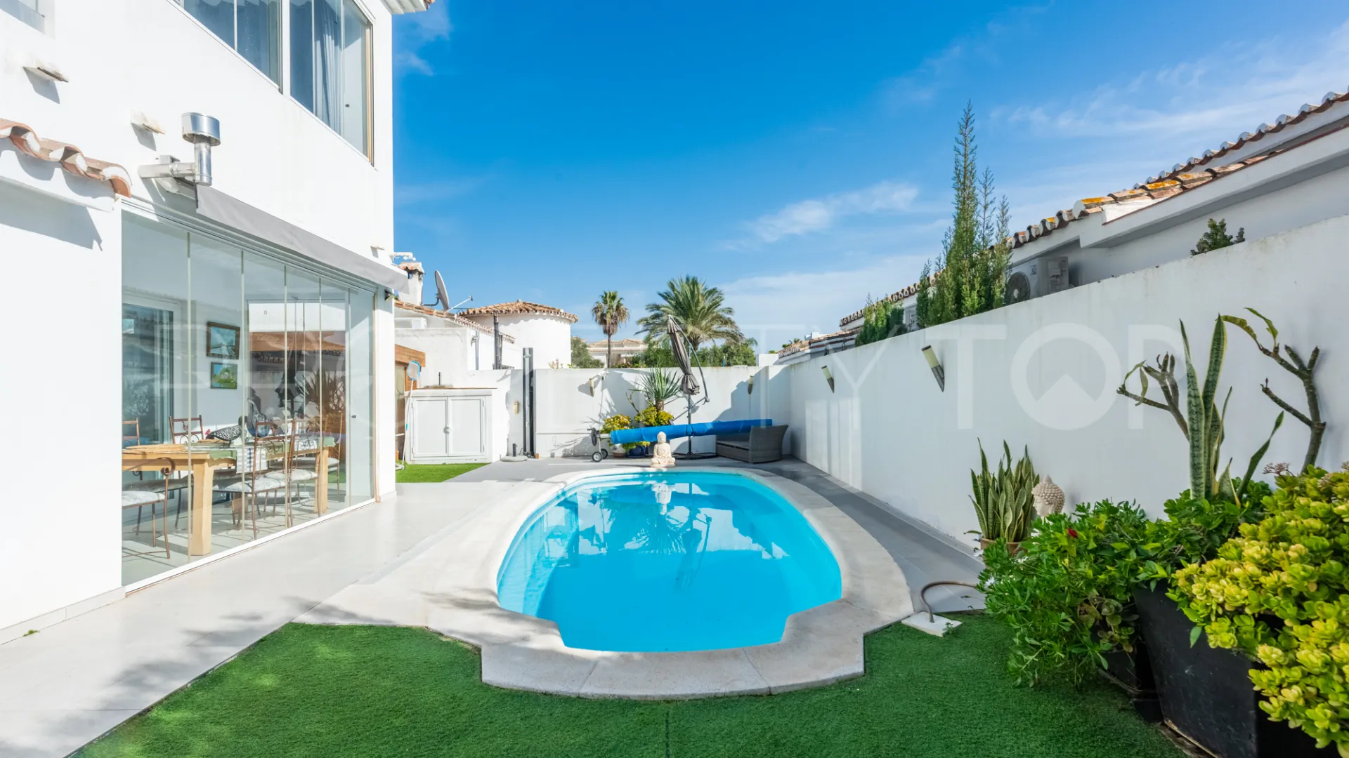 Villa for sale in El Saladillo