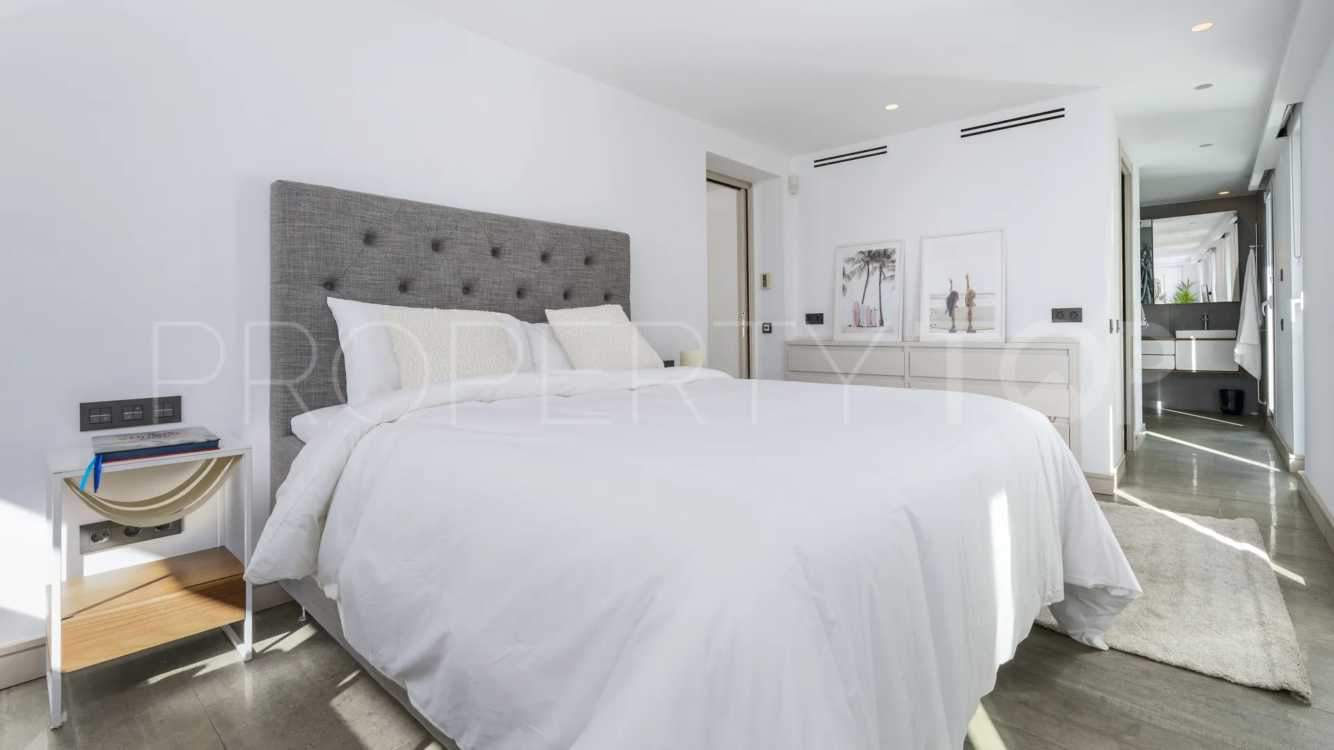 Nueva Andalucia villa for sale