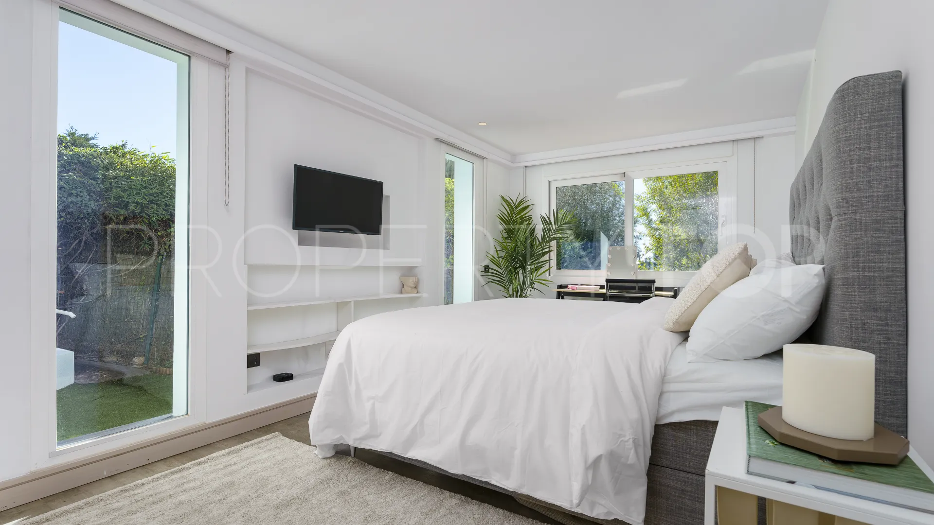 Nueva Andalucia villa for sale