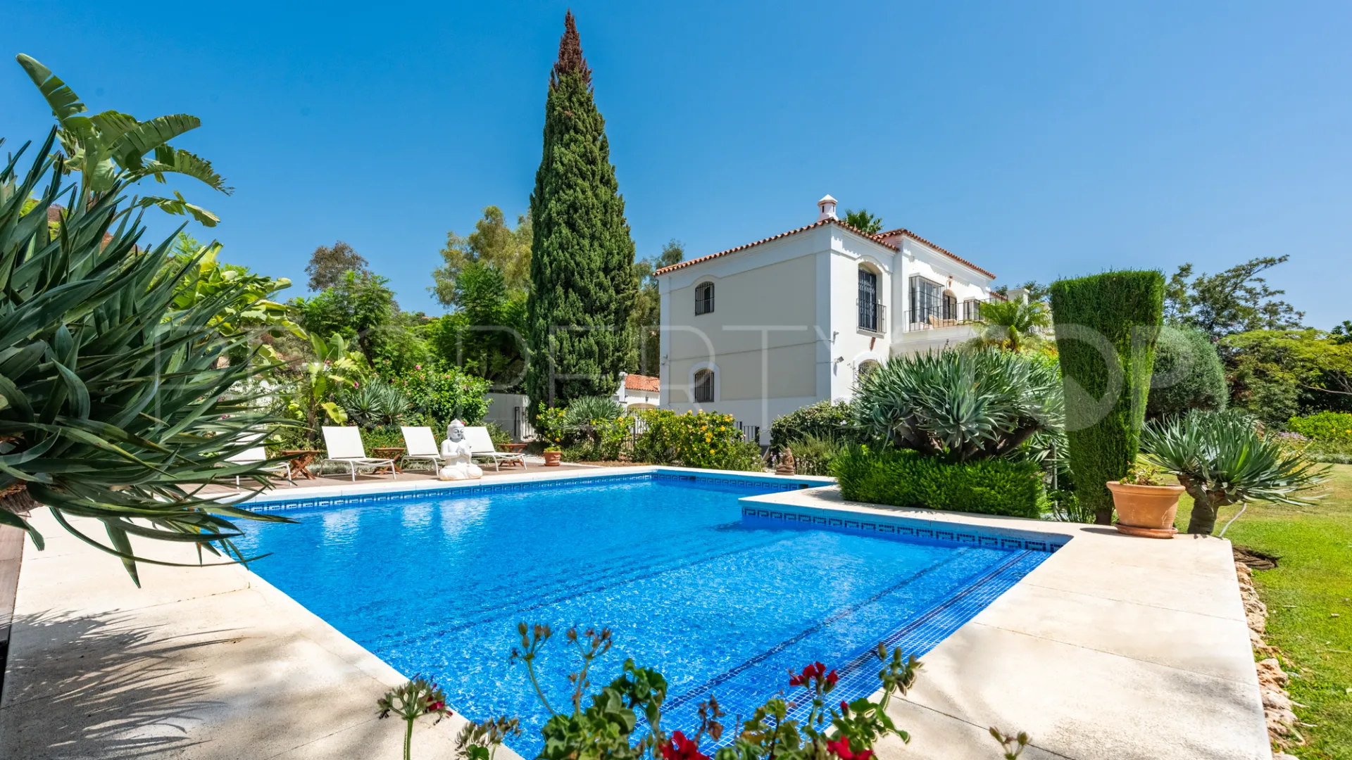 5 bedrooms Vega del Colorado villa for sale