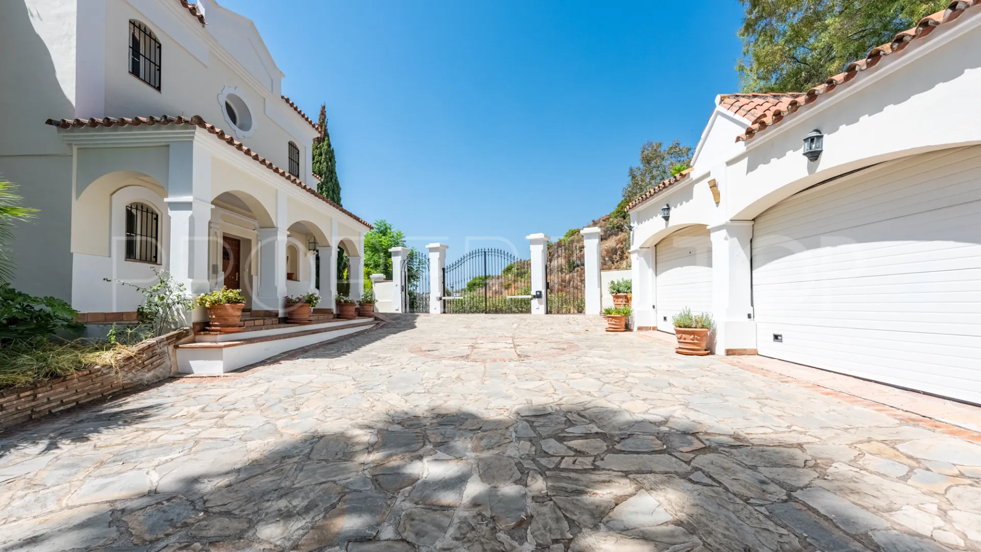 5 bedrooms Vega del Colorado villa for sale