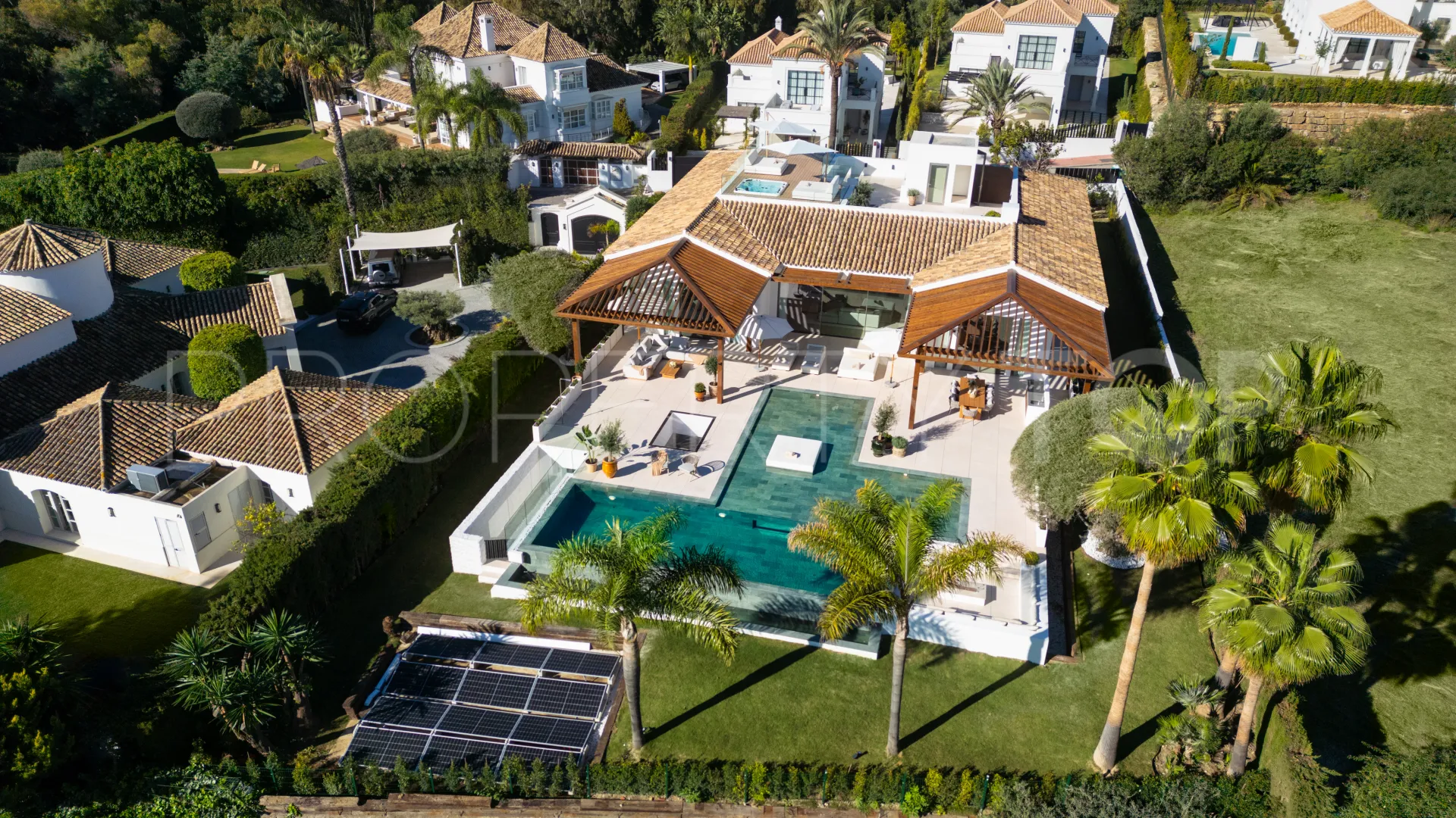 Nueva Andalucia, villa en venta