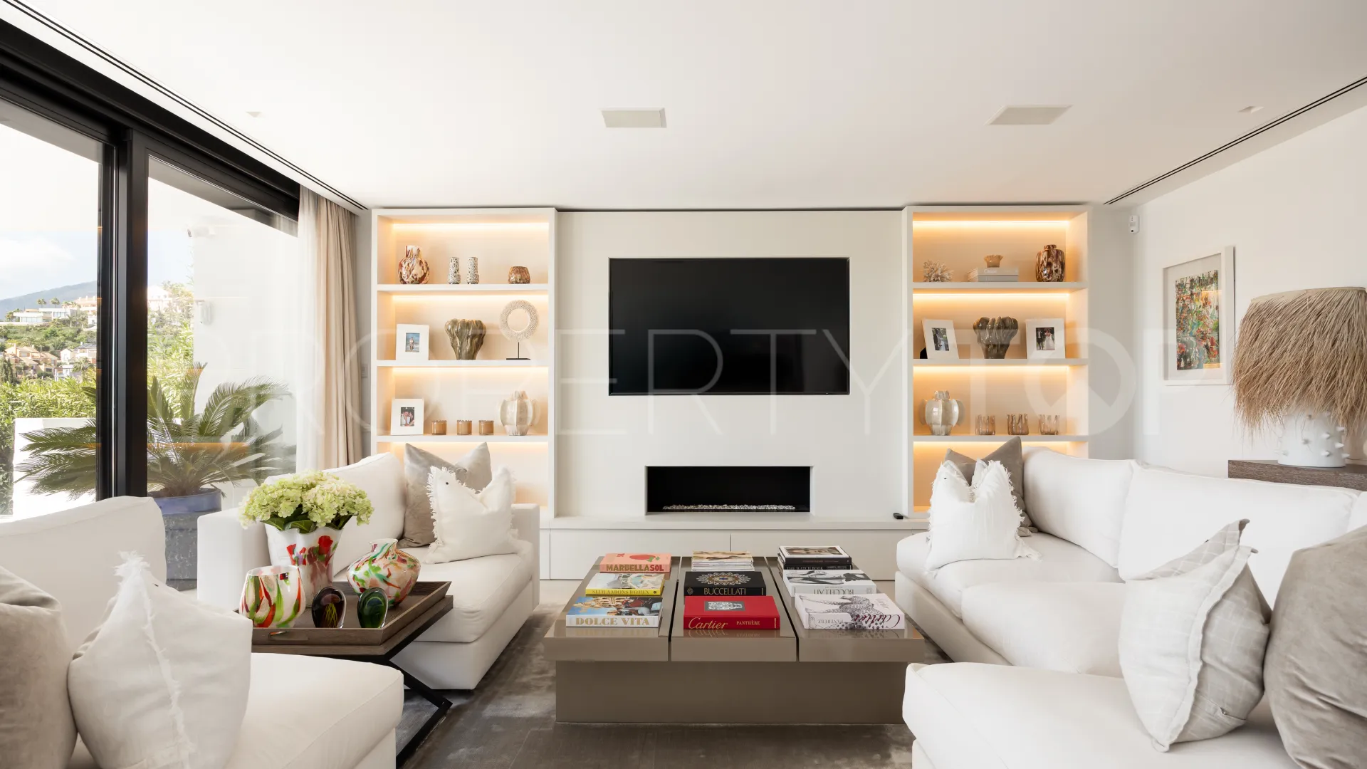 Nueva Andalucia, villa de 4 dormitorios a la venta