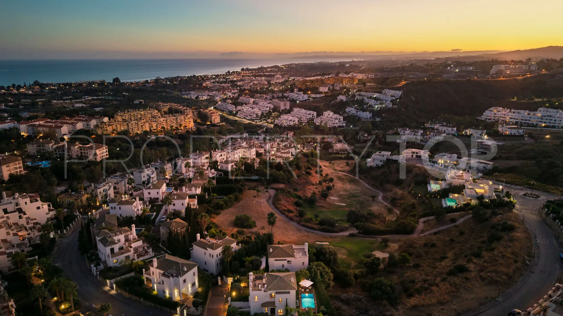 Villa for sale in La Resina Golf