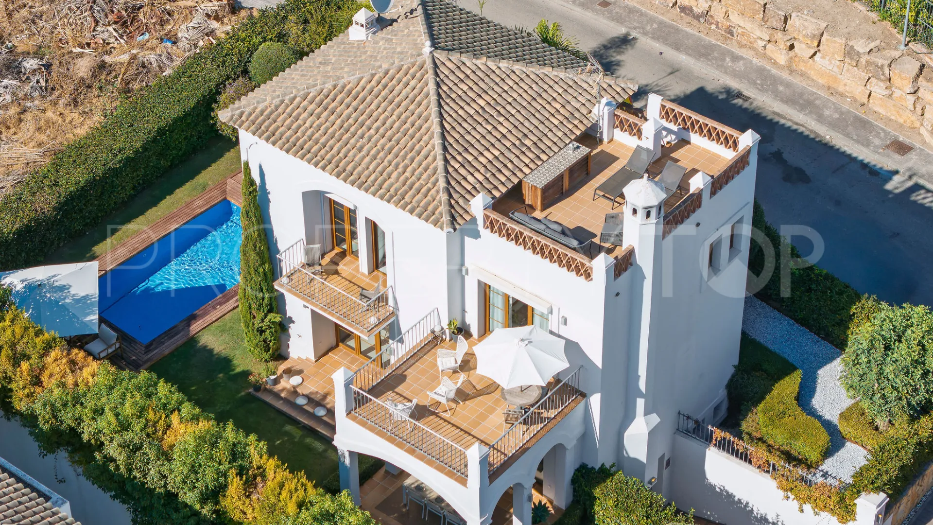 Villa for sale in La Resina Golf