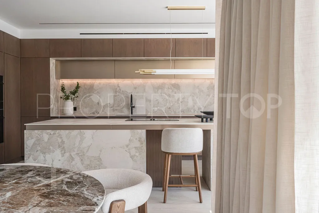 Se vende villa en Marbesa con 4 dormitorios