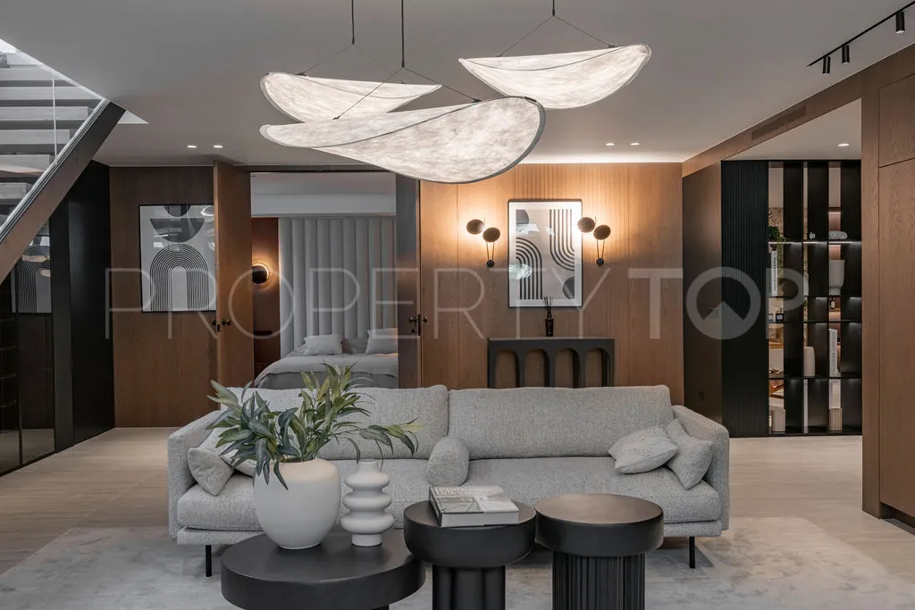 Se vende villa en Marbesa con 4 dormitorios