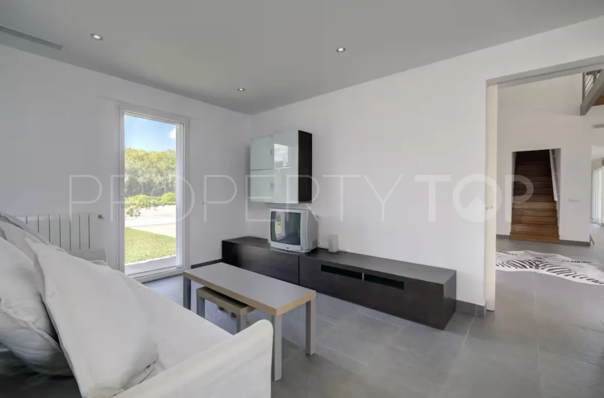 6 bedrooms villa for sale in Manilva