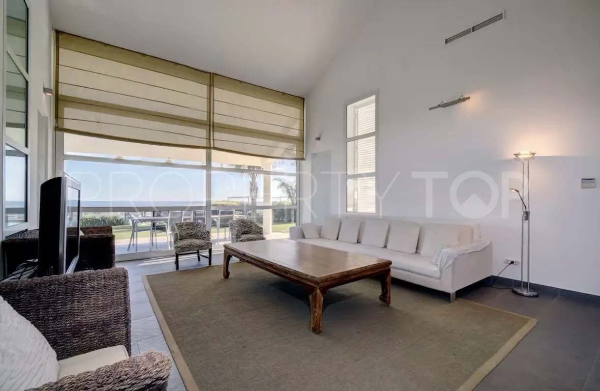 6 bedrooms villa for sale in Manilva