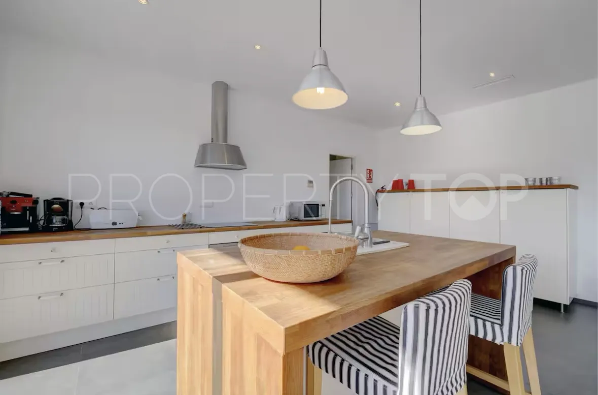 6 bedrooms villa for sale in Manilva