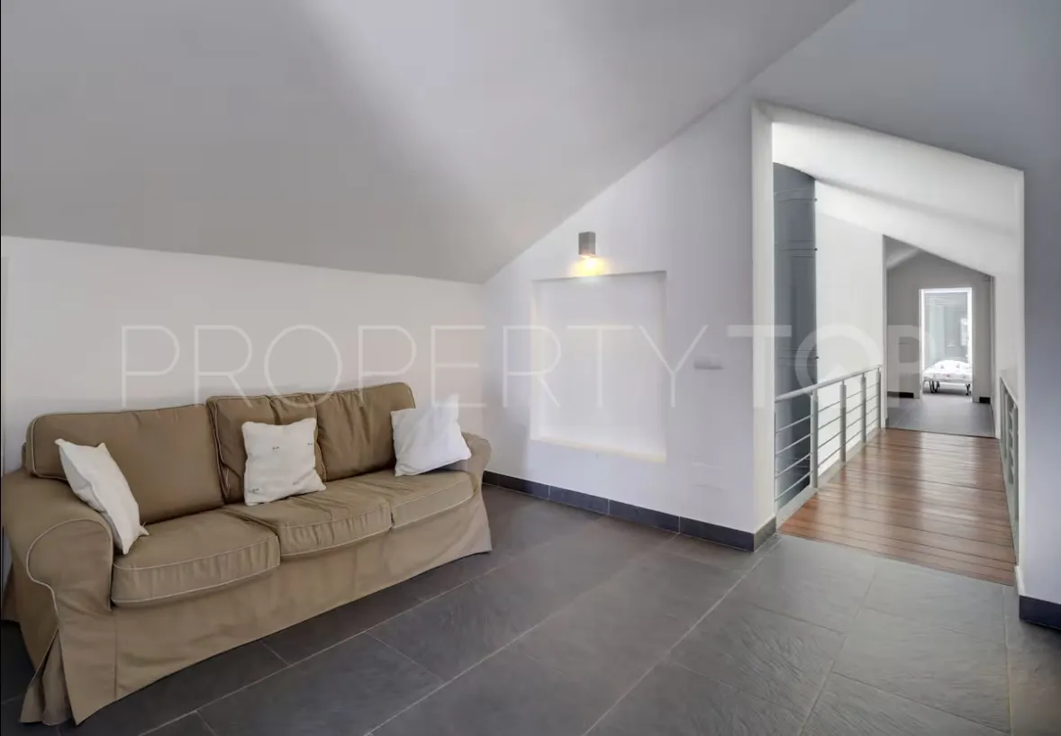 6 bedrooms villa for sale in Manilva