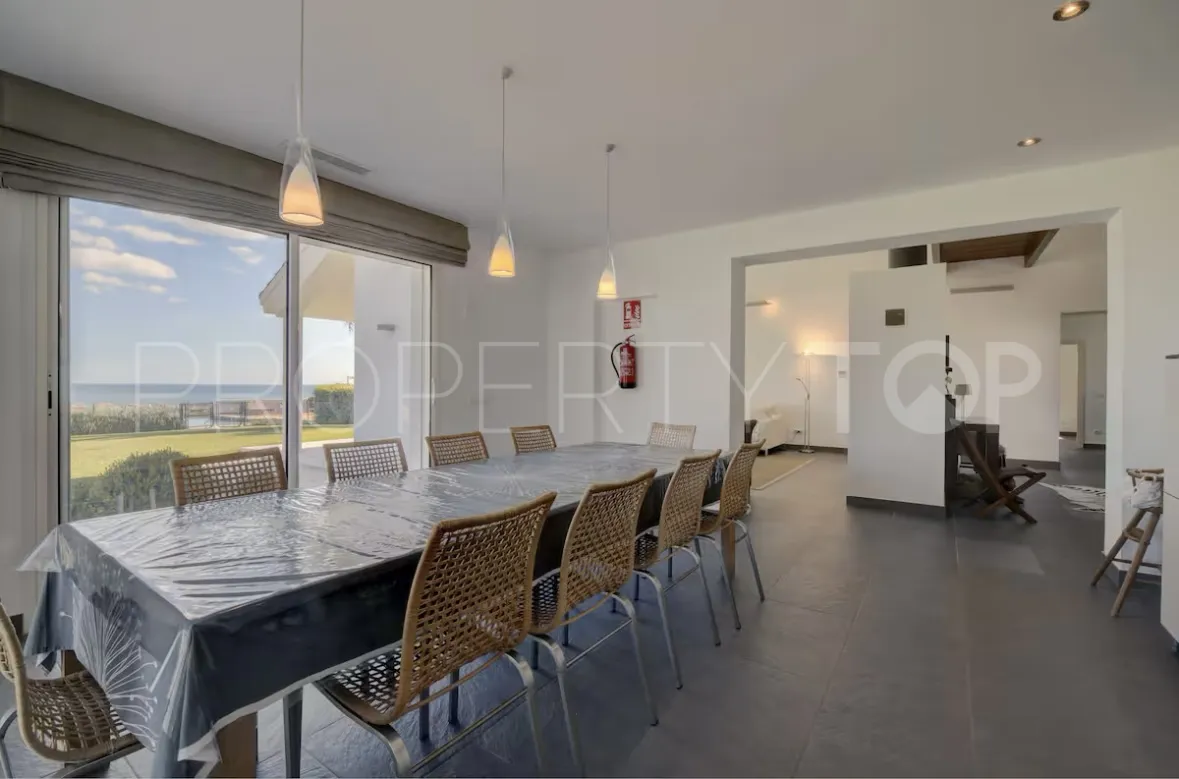 6 bedrooms villa for sale in Manilva