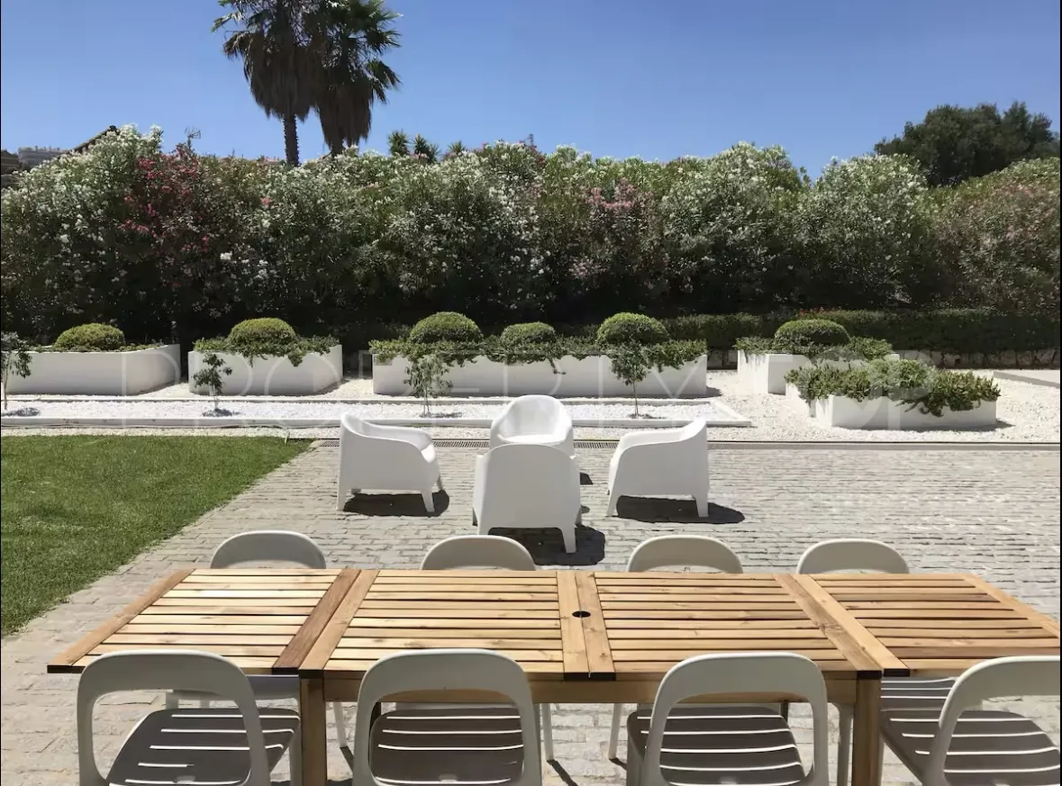 6 bedrooms villa for sale in Manilva