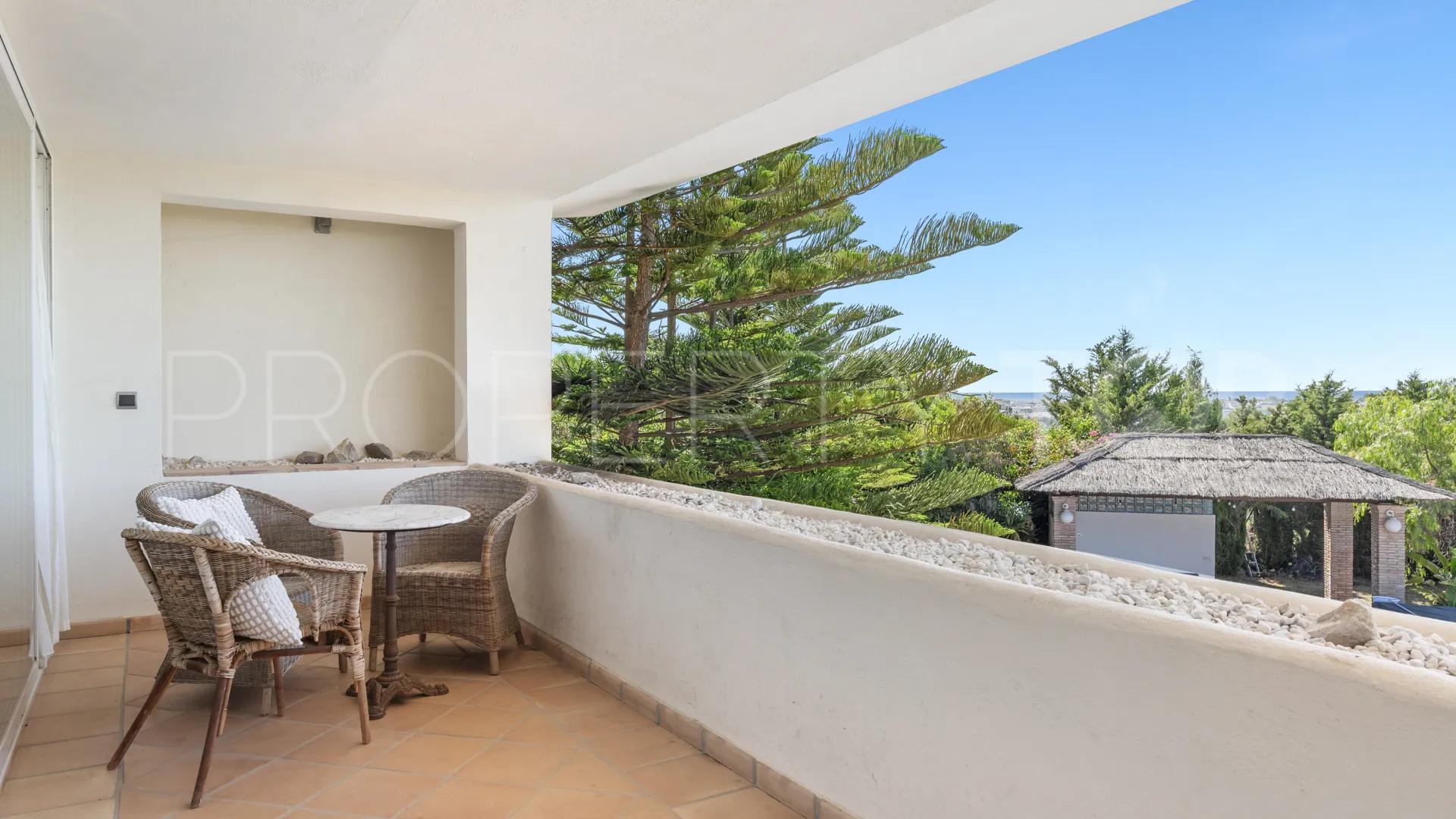 Comprar villa en Puerto del Almendro con 5 dormitorios