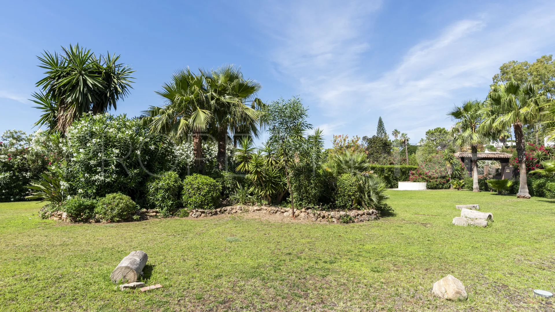 Comprar villa en Puerto del Almendro con 5 dormitorios