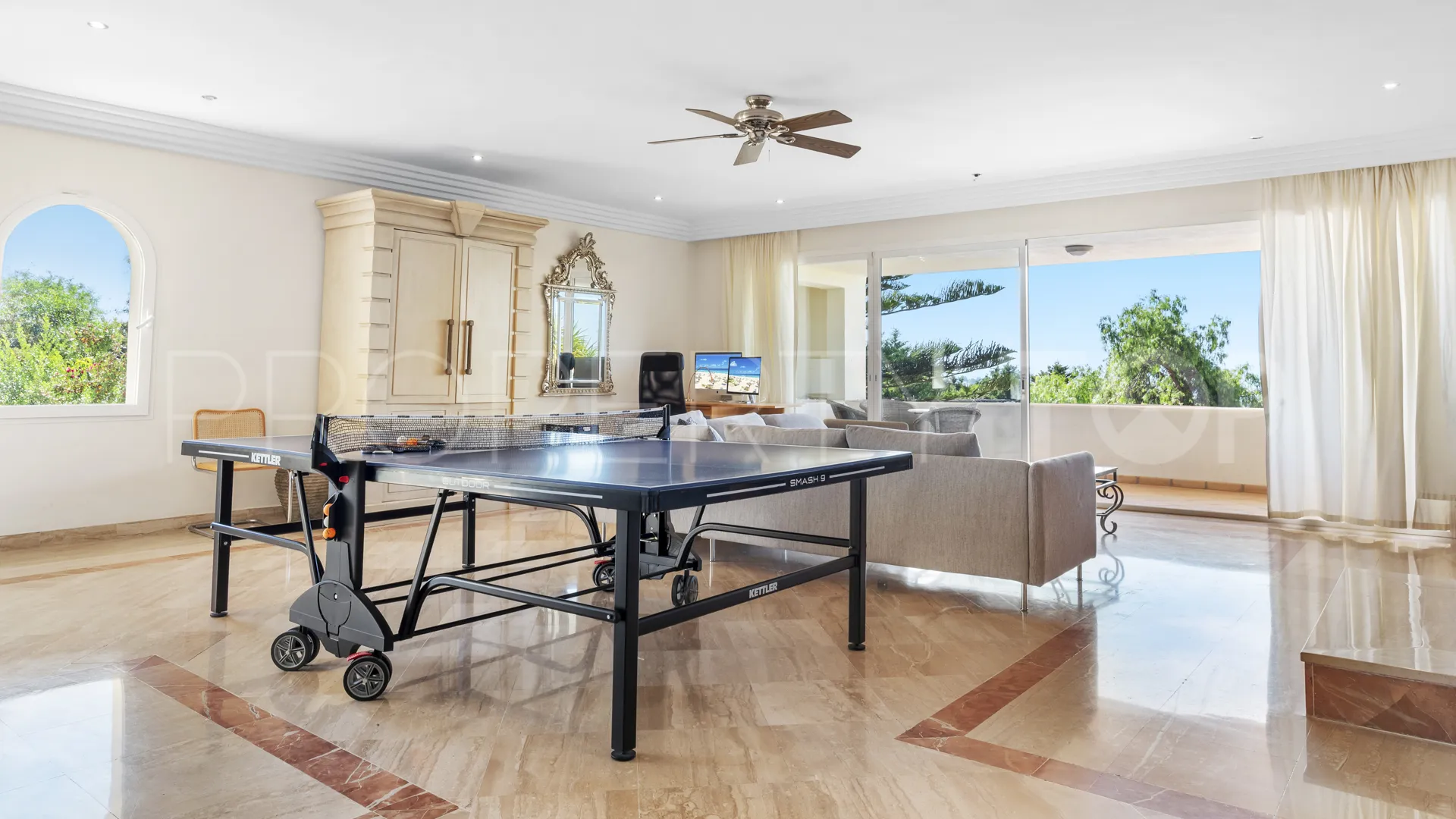 Comprar villa en Puerto del Almendro con 5 dormitorios