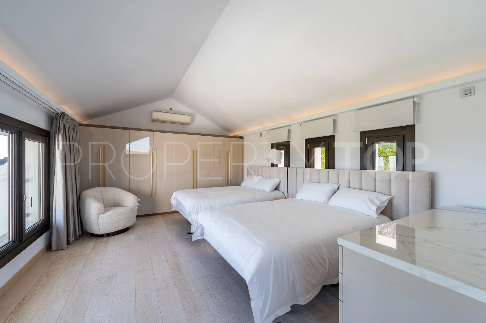 Villa with 6 bedrooms for sale in Los Flamingos
