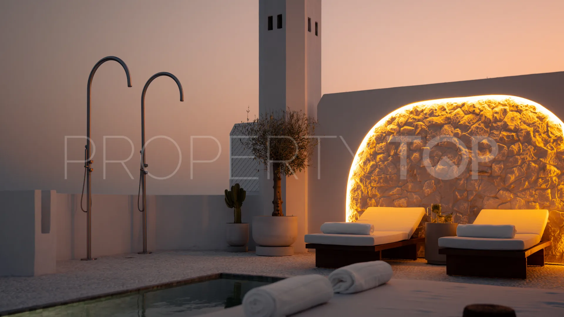 For sale penthouse with 3 bedrooms in Jardines Colgantes