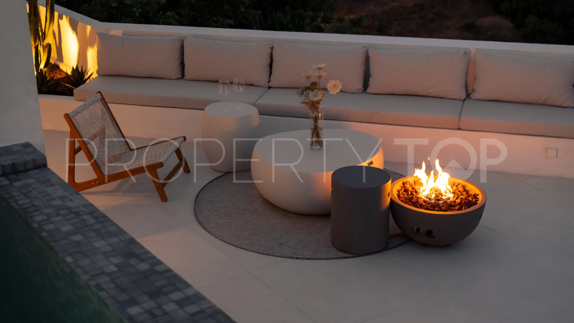 For sale penthouse with 3 bedrooms in Jardines Colgantes